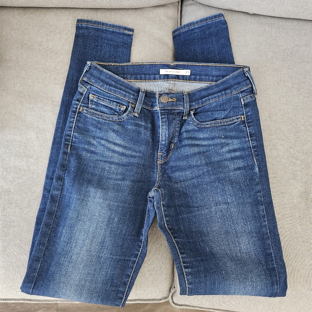 Levis 710 Super Skinny Jeans (Size 27)